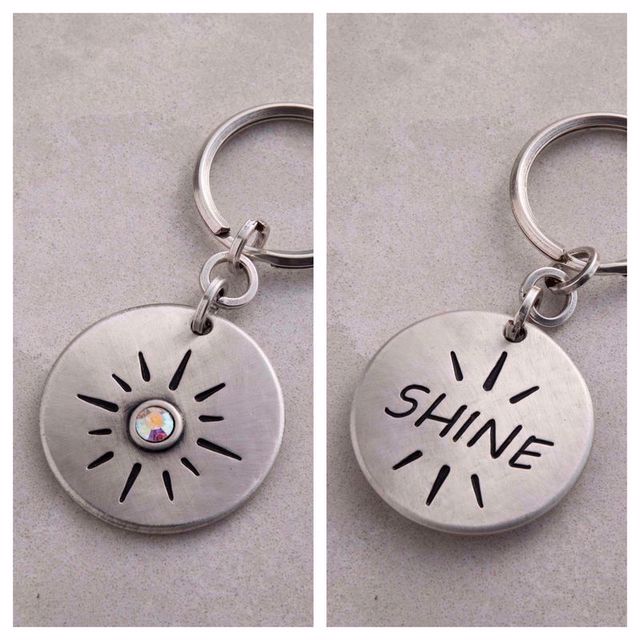 מחזיק מפתחות SHINE